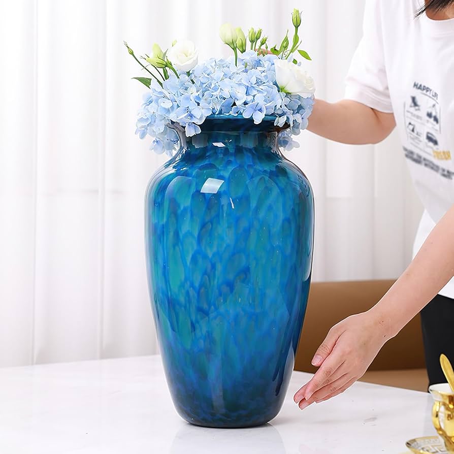 青いガラス製フラワーベース 71+p7qfnpEL._UF894,1000_QL80_.jpg